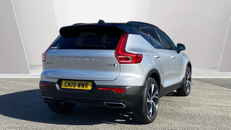 Volvo Xc40 2.0 T4 R DESIGN Pro 5dr AWD Geartronic Petrol Estate